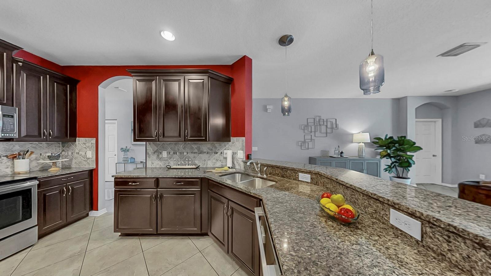 Image 13 of 57 For 8445 White Poplar Drive