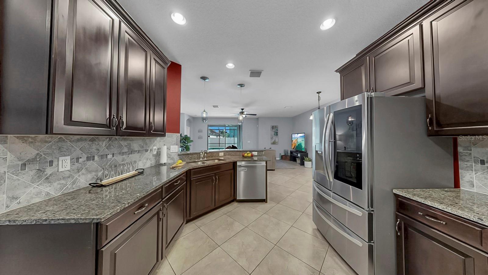 Image 14 of 57 For 8445 White Poplar Drive
