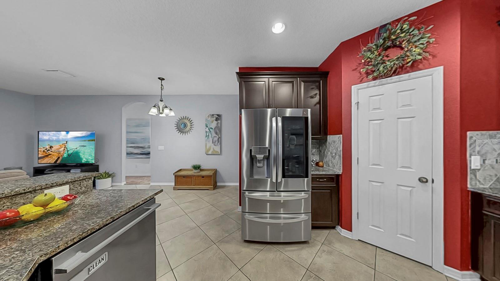 Image 18 of 57 For 8445 White Poplar Drive