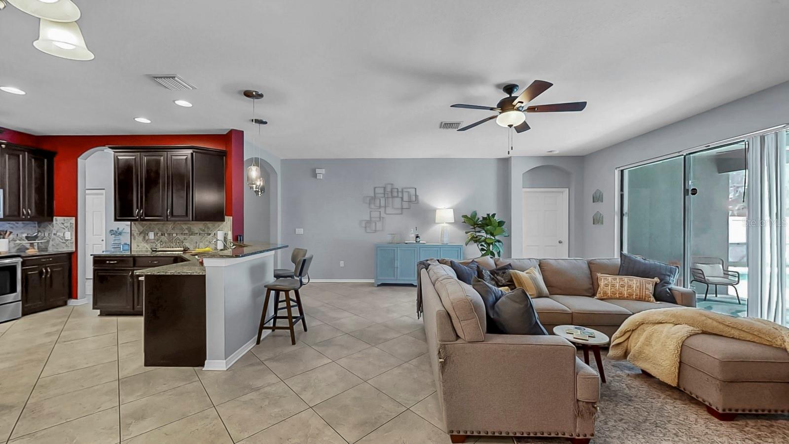 Image 22 of 57 For 8445 White Poplar Drive