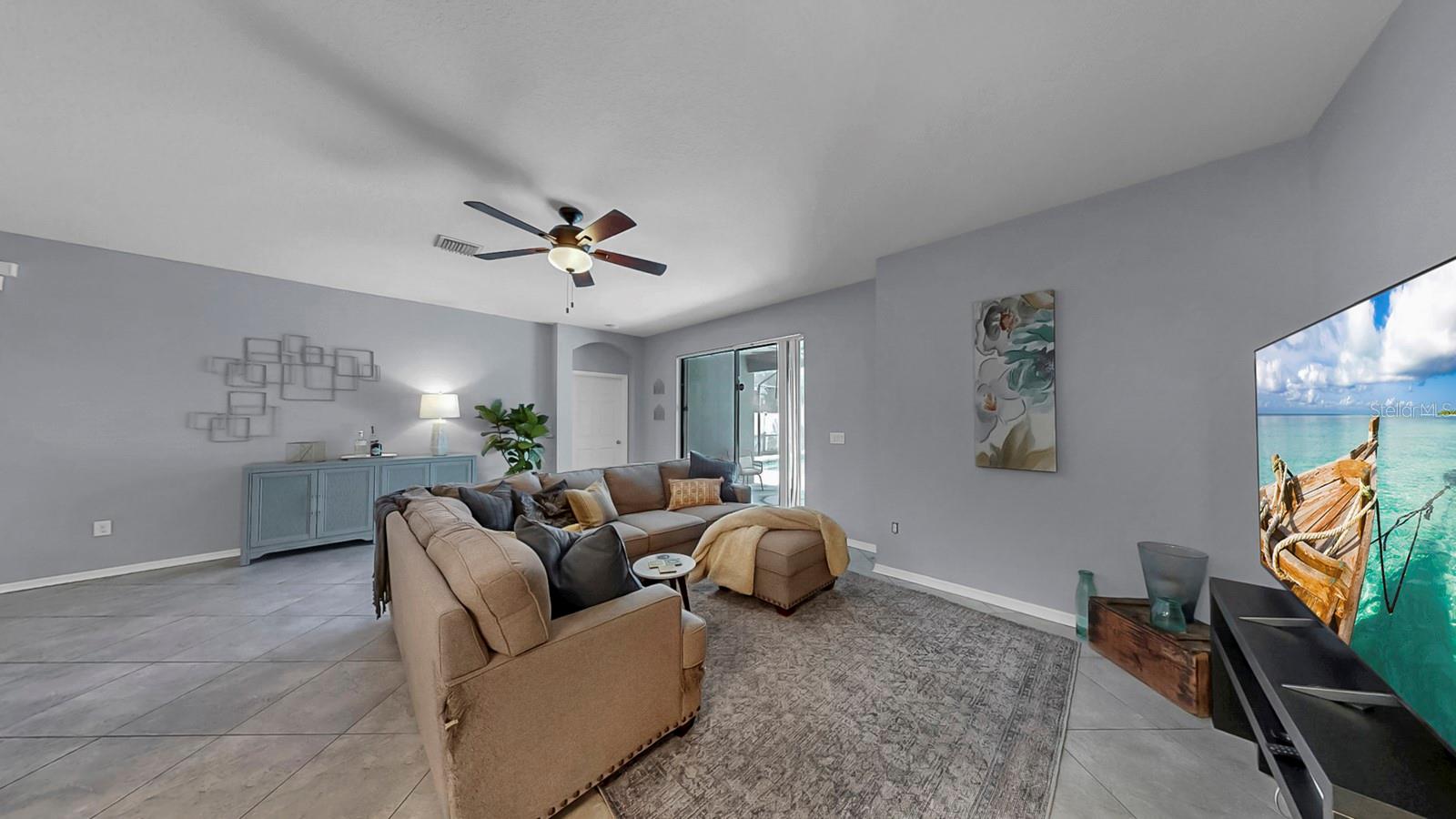 Image 23 of 57 For 8445 White Poplar Drive