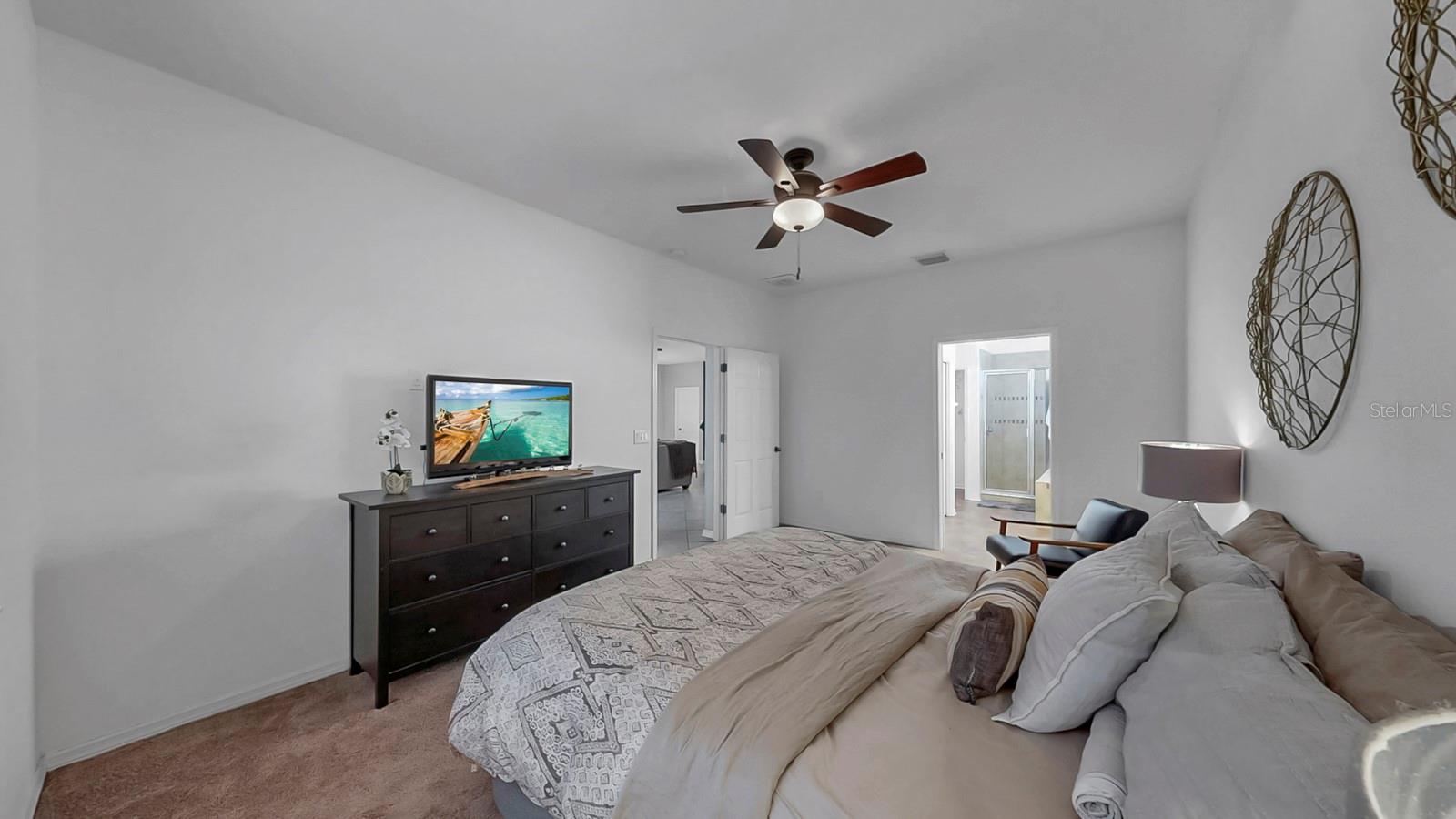 Image 32 of 57 For 8445 White Poplar Drive