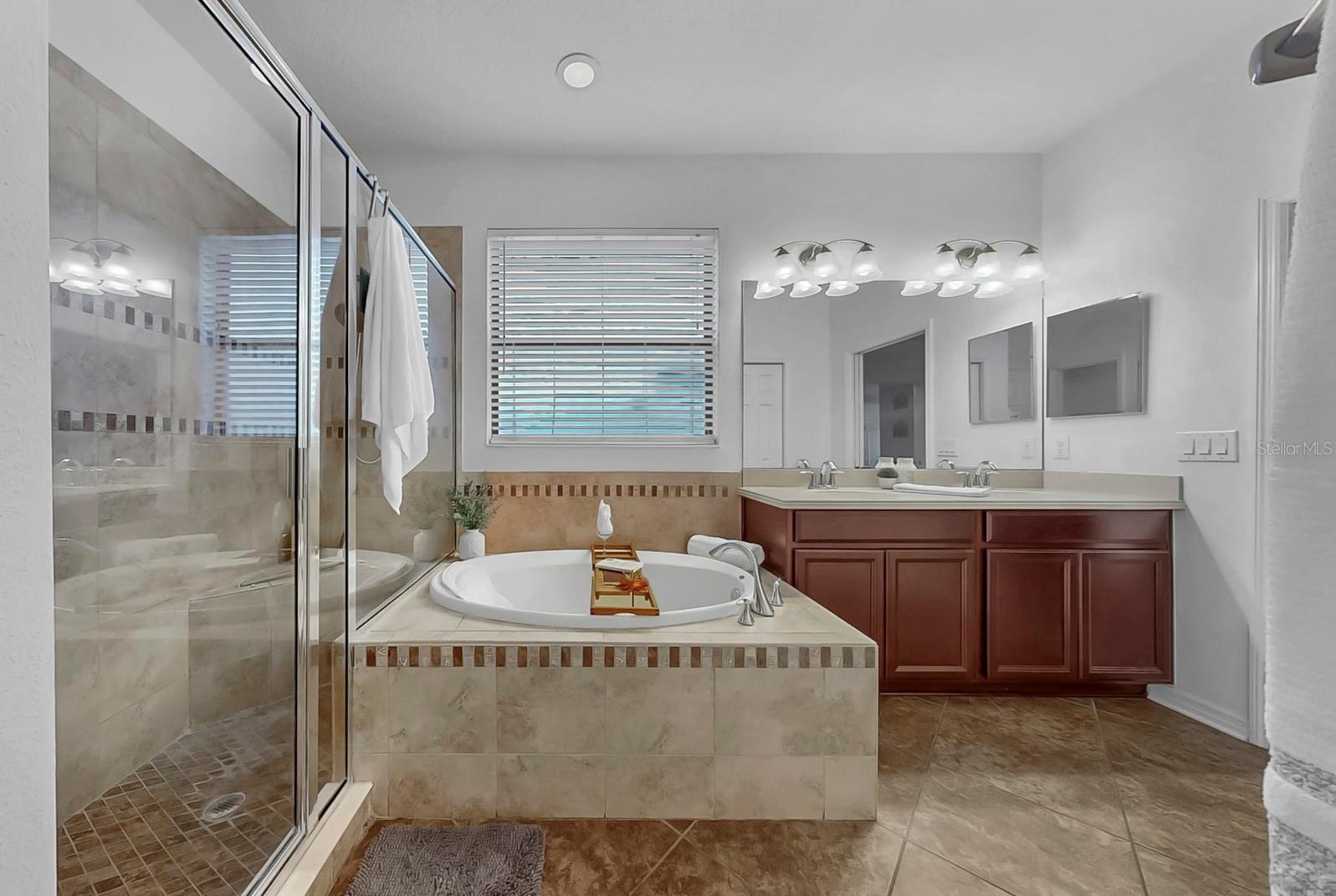 Image 34 of 57 For 8445 White Poplar Drive