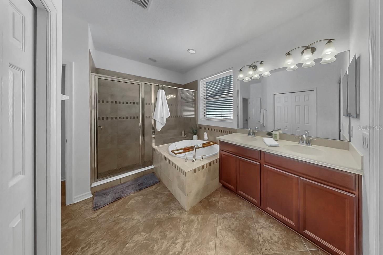 Image 35 of 57 For 8445 White Poplar Drive