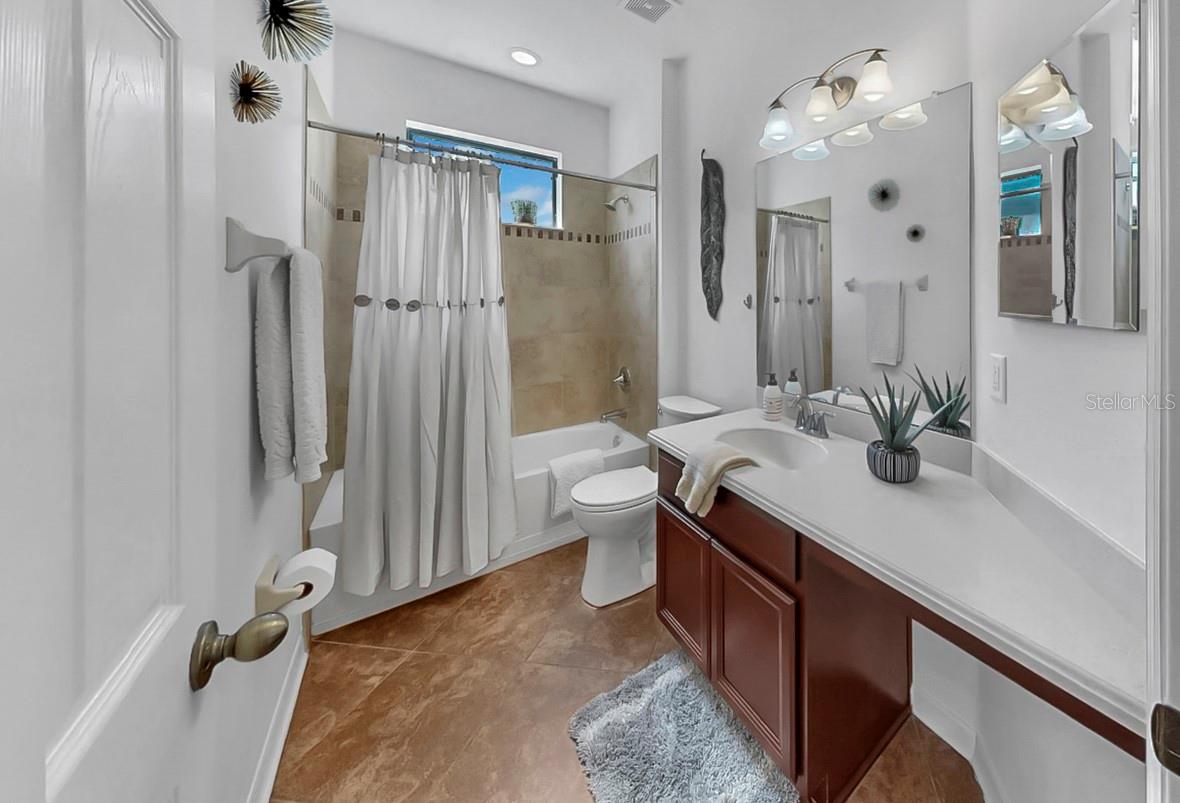 Image 38 of 57 For 8445 White Poplar Drive