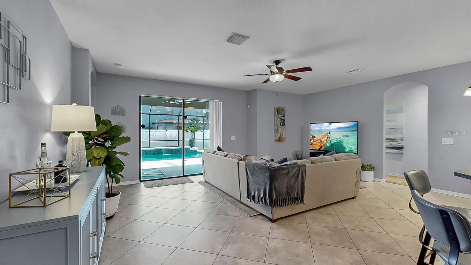 Image 6 of 57 For 8445 White Poplar Drive