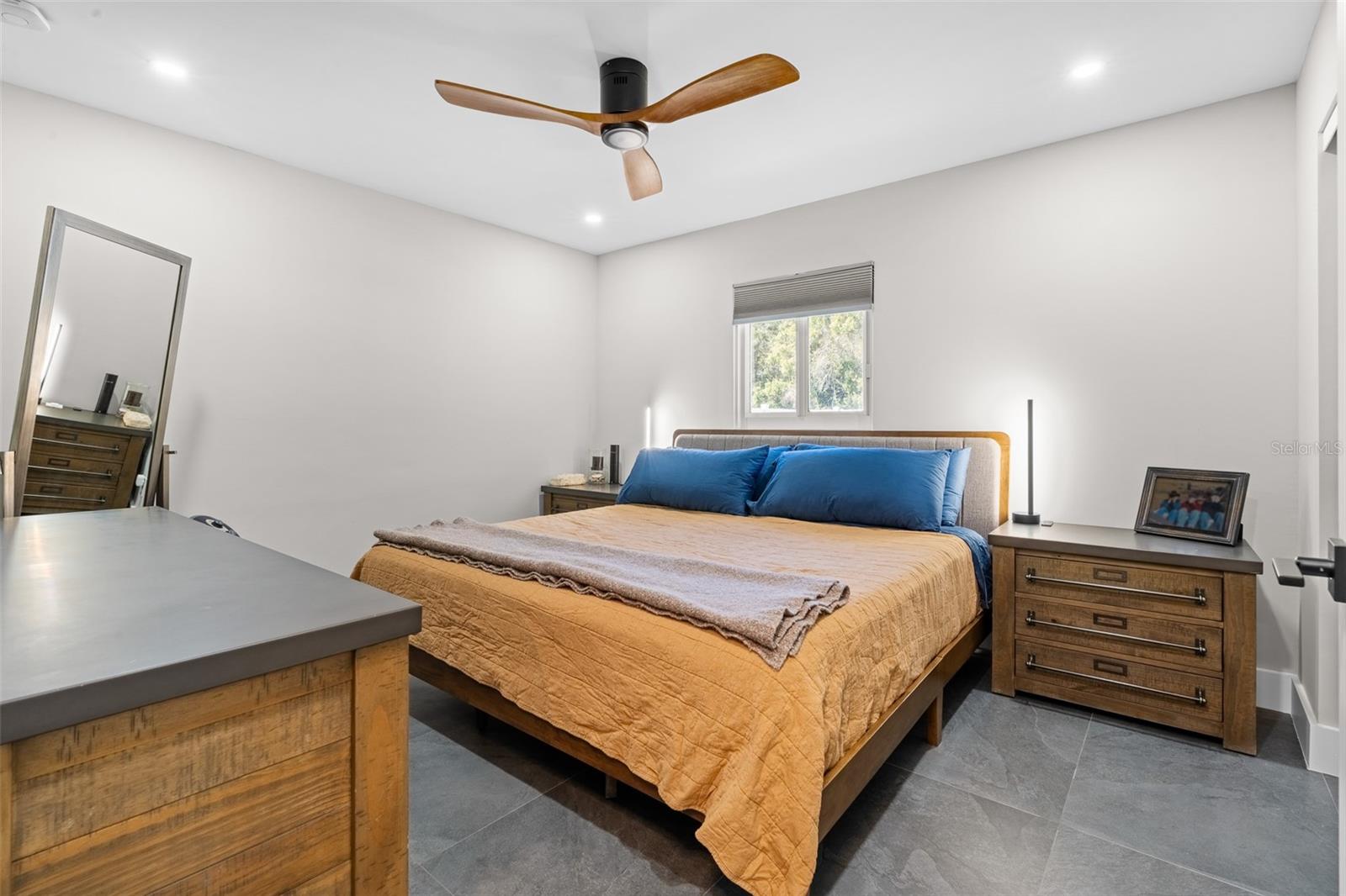 Image 10 of 30 For 8224 Parkwood Boulevard