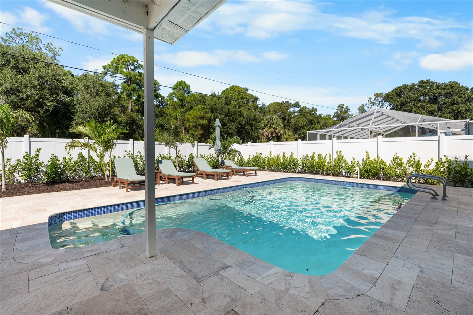 Image 24 of 30 For 8224 Parkwood Boulevard
