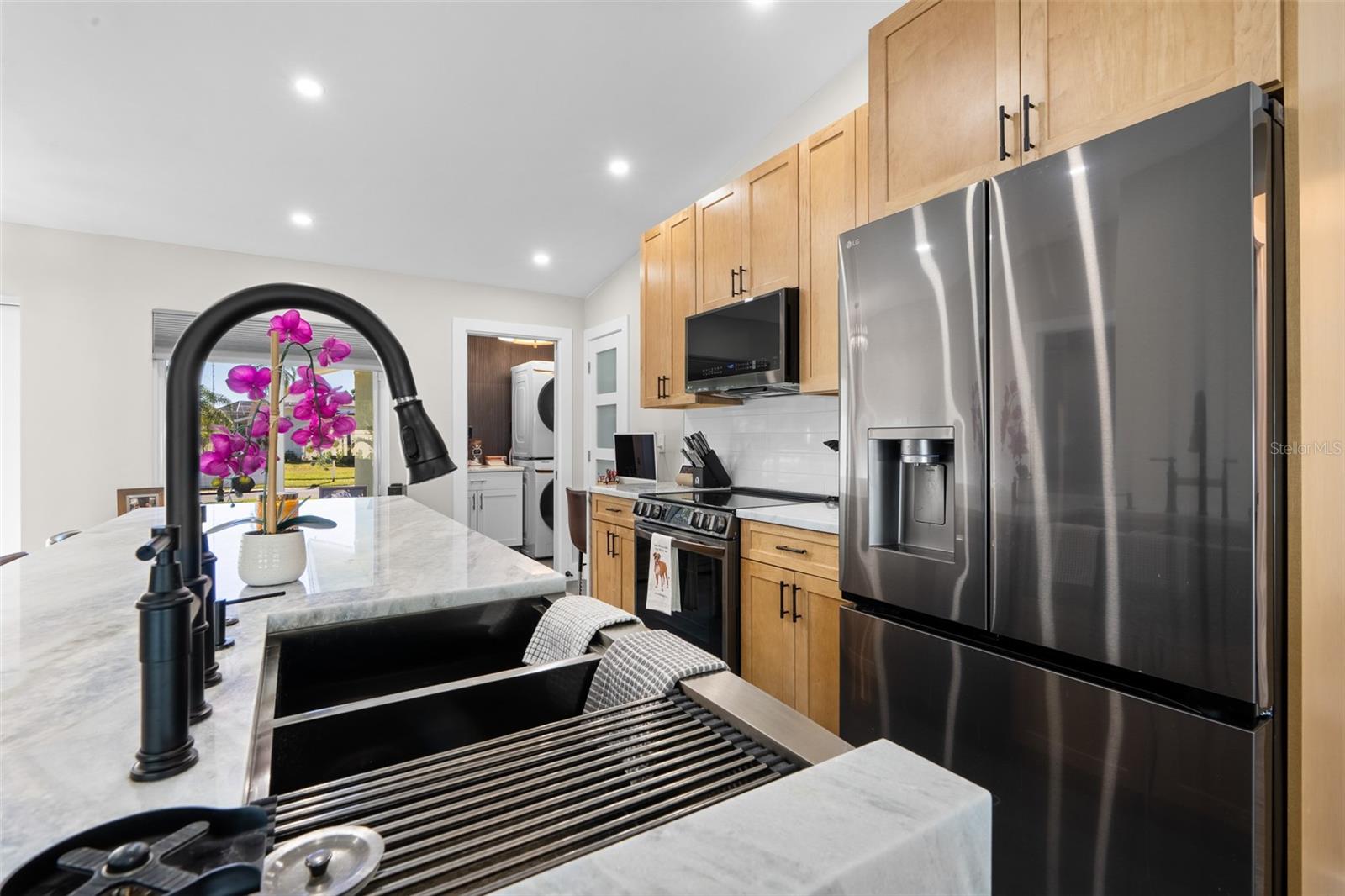 Image 5 of 30 For 8224 Parkwood Boulevard