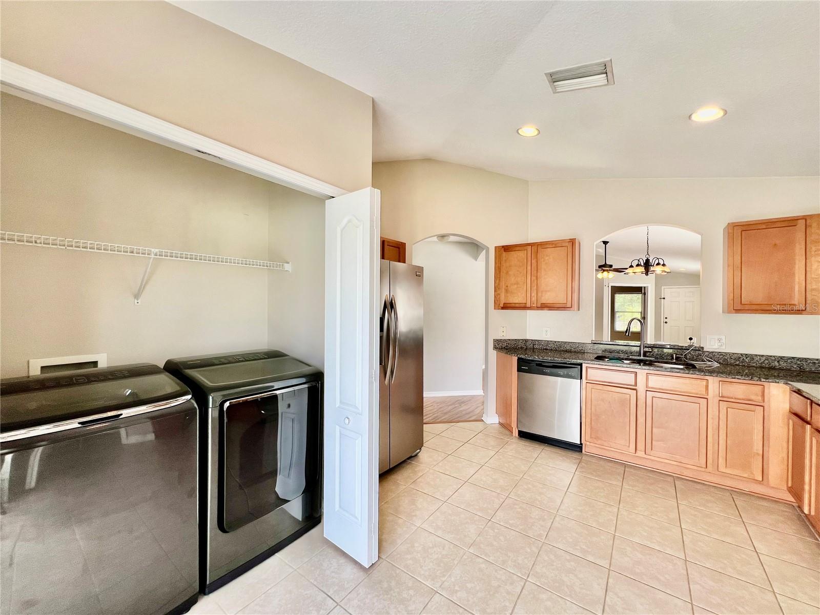 Image 16 of 33 For 537 19th Street Nw