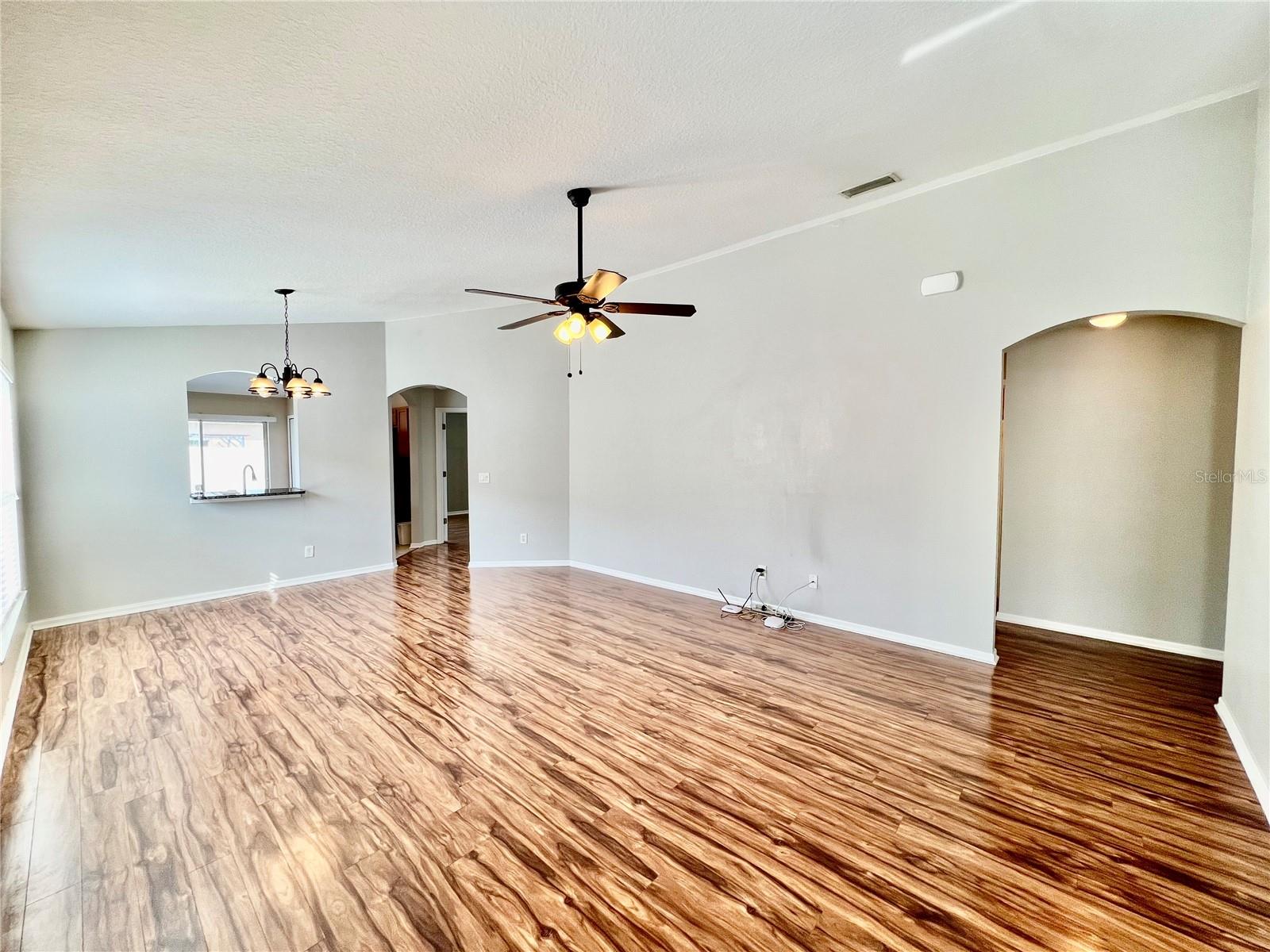 Image 6 of 33 For 537 19th Street Nw