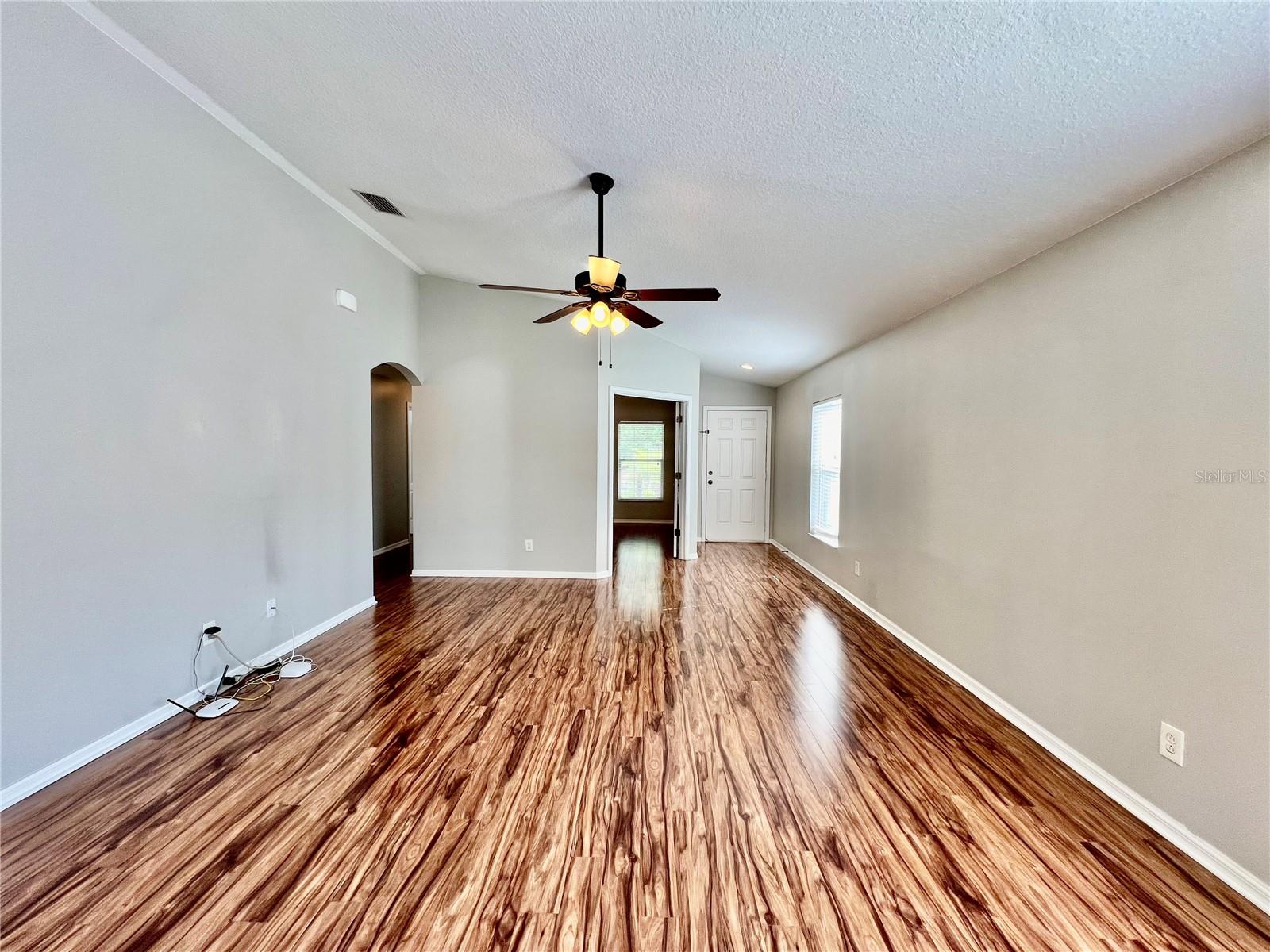 Image 7 of 33 For 537 19th Street Nw