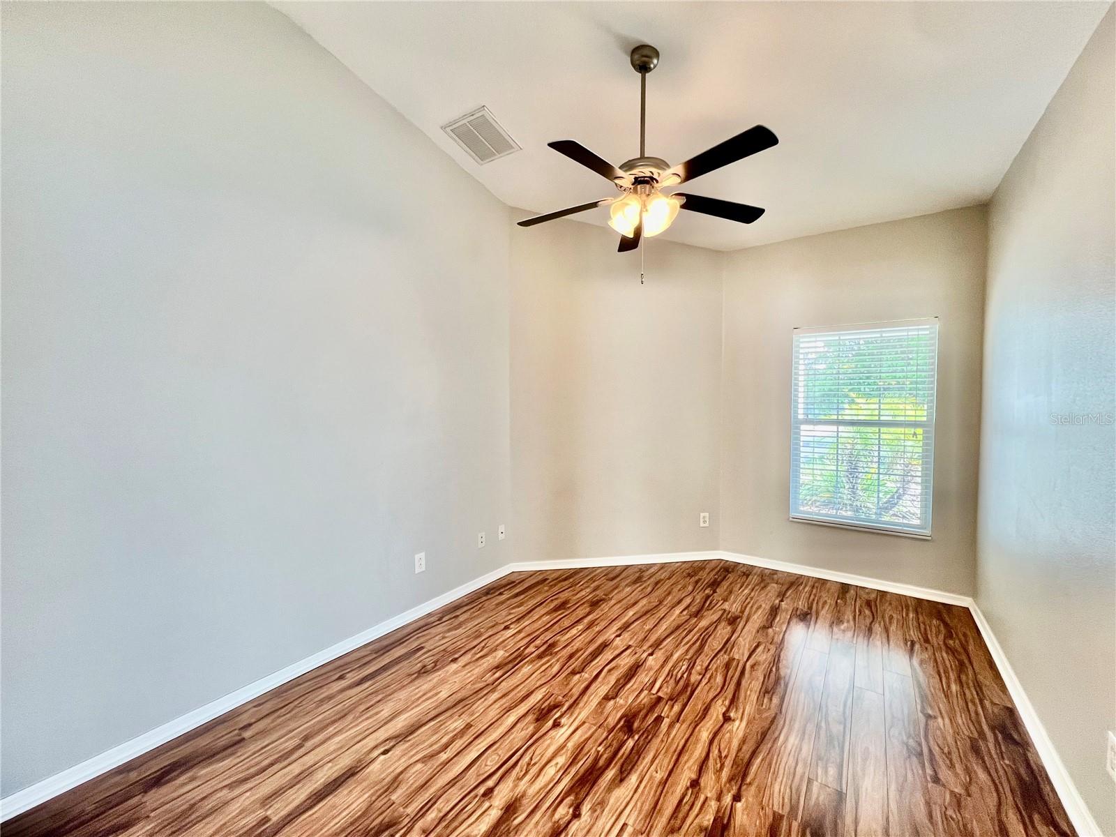 Image 9 of 33 For 537 19th Street Nw