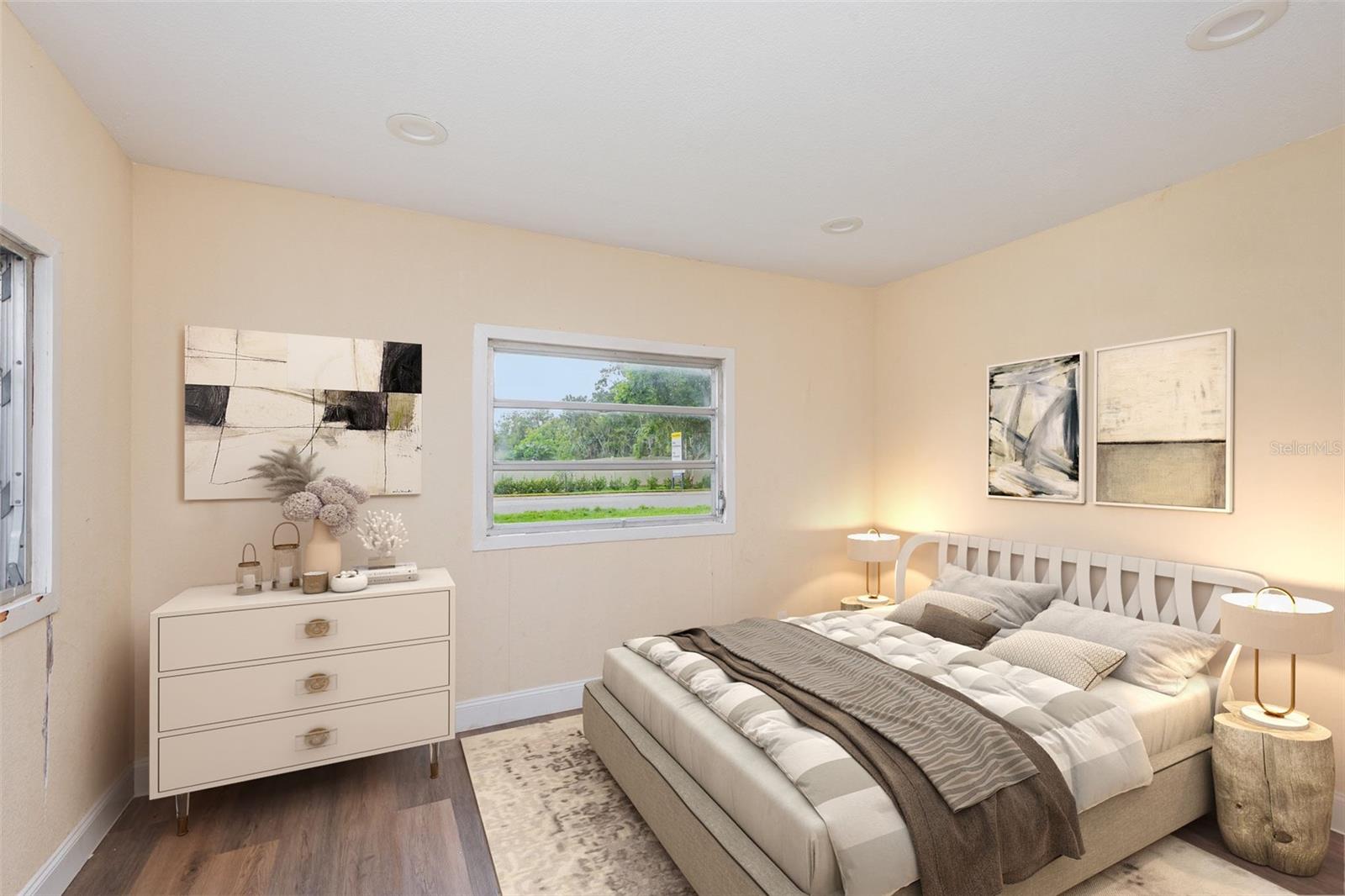 Image 21 of 31 For 660 6th St  