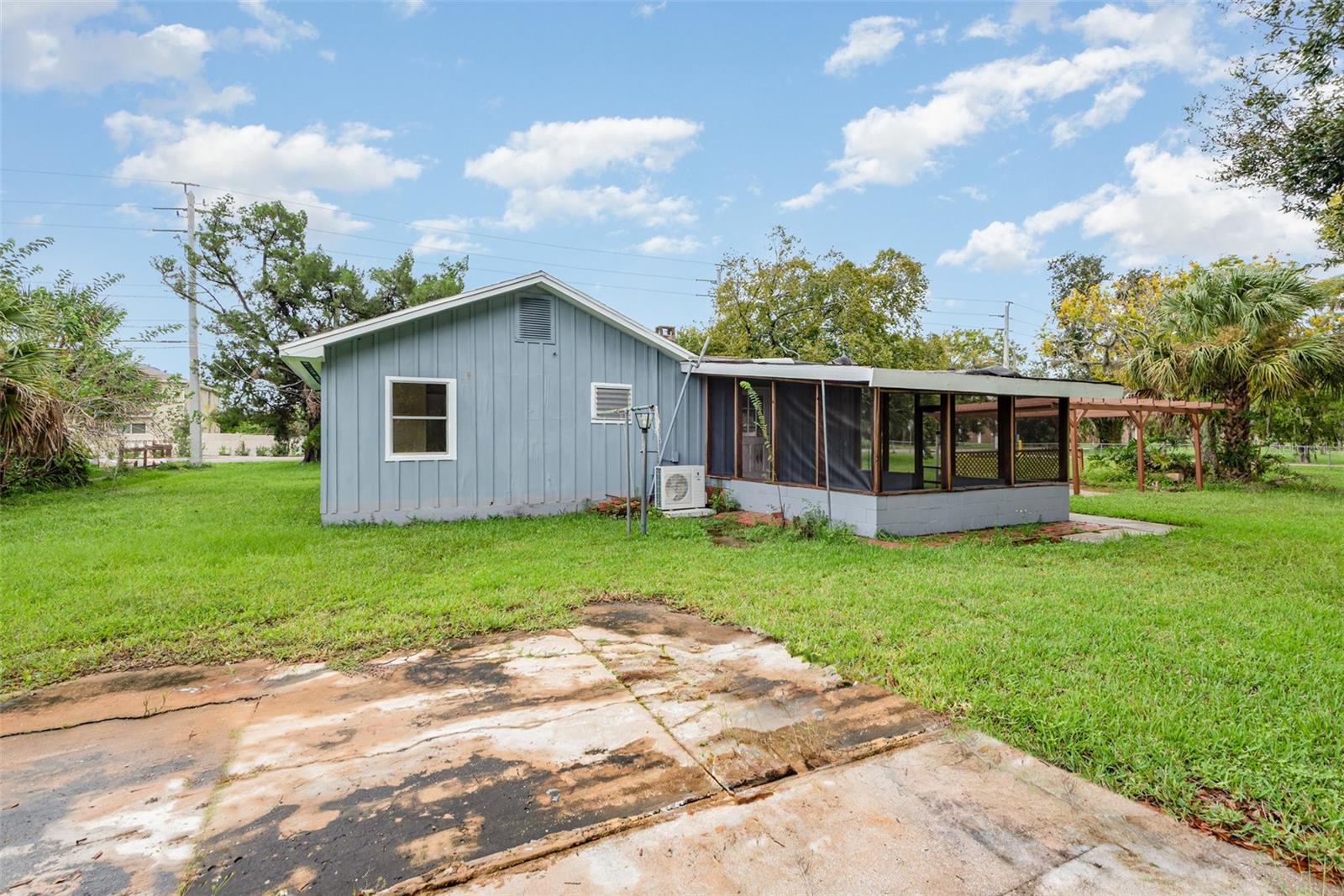 Image 30 of 31 For 660 6th St  