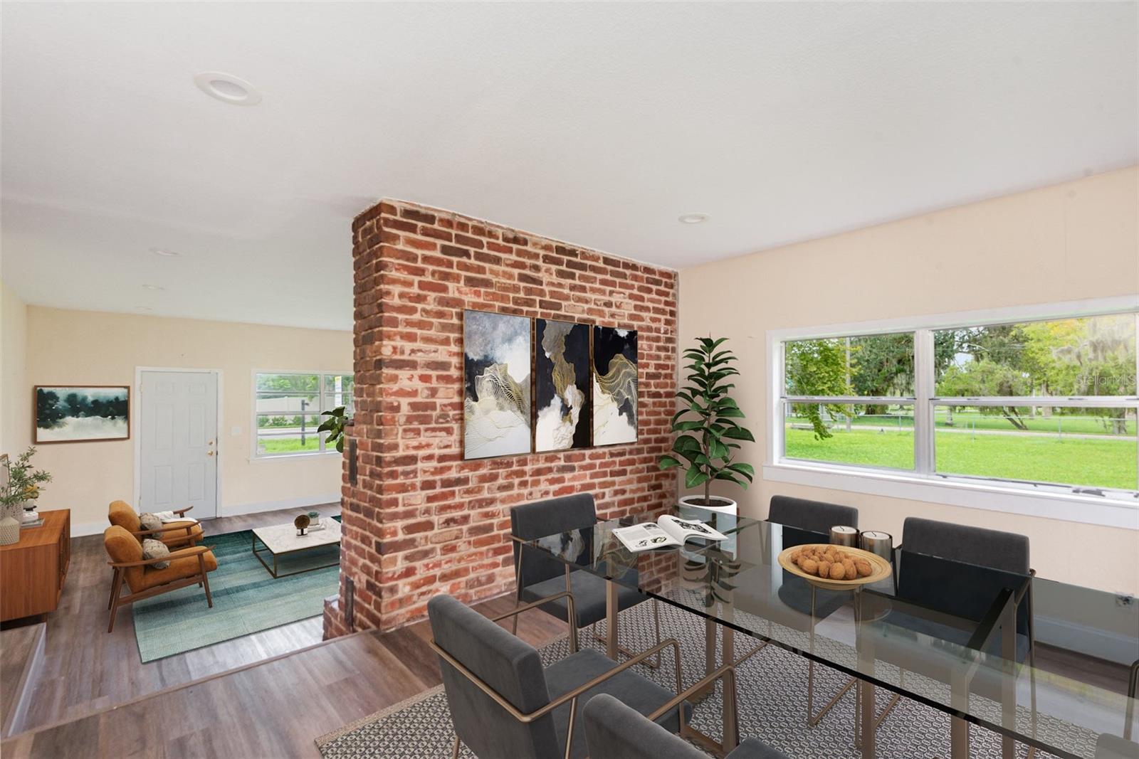 Image 7 of 31 For 660 6th St  