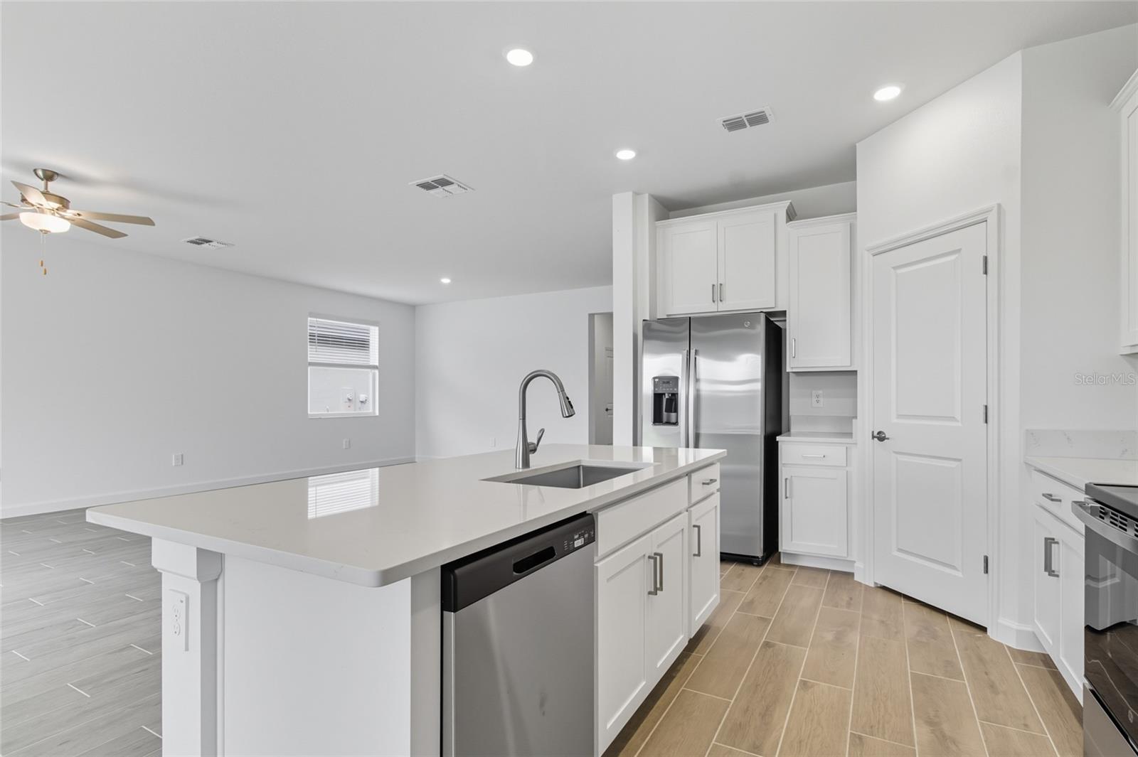 Image 25 of 51 For 31898 Griffin Sands Ln