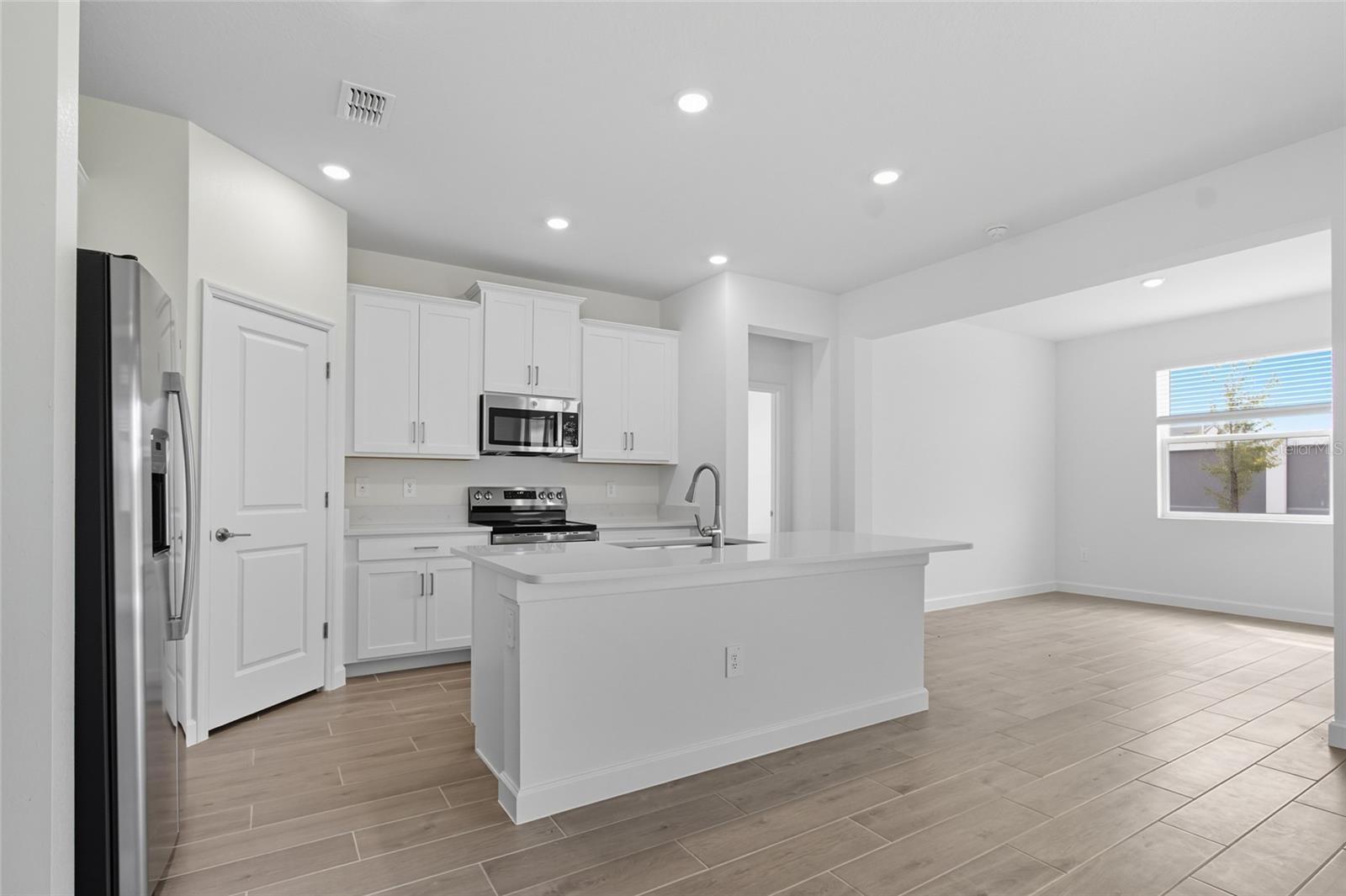 Image 27 of 51 For 31898 Griffin Sands Ln