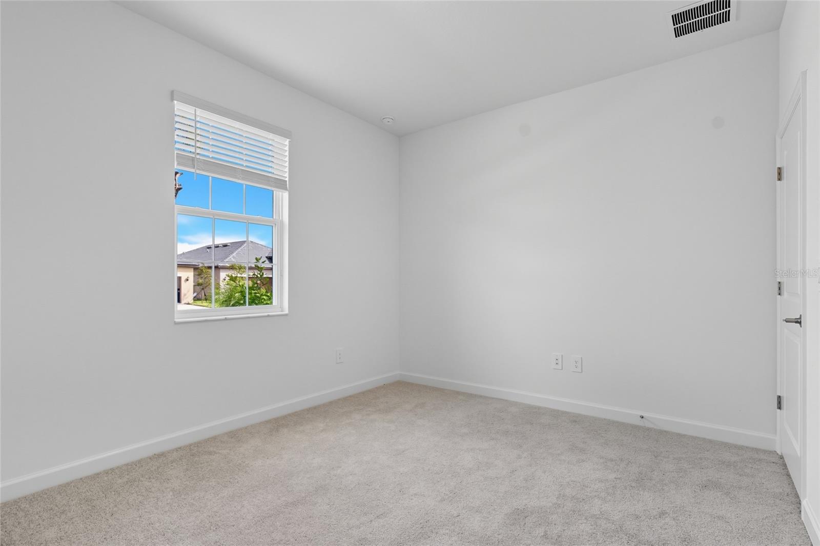 Image 37 of 51 For 31898 Griffin Sands Ln