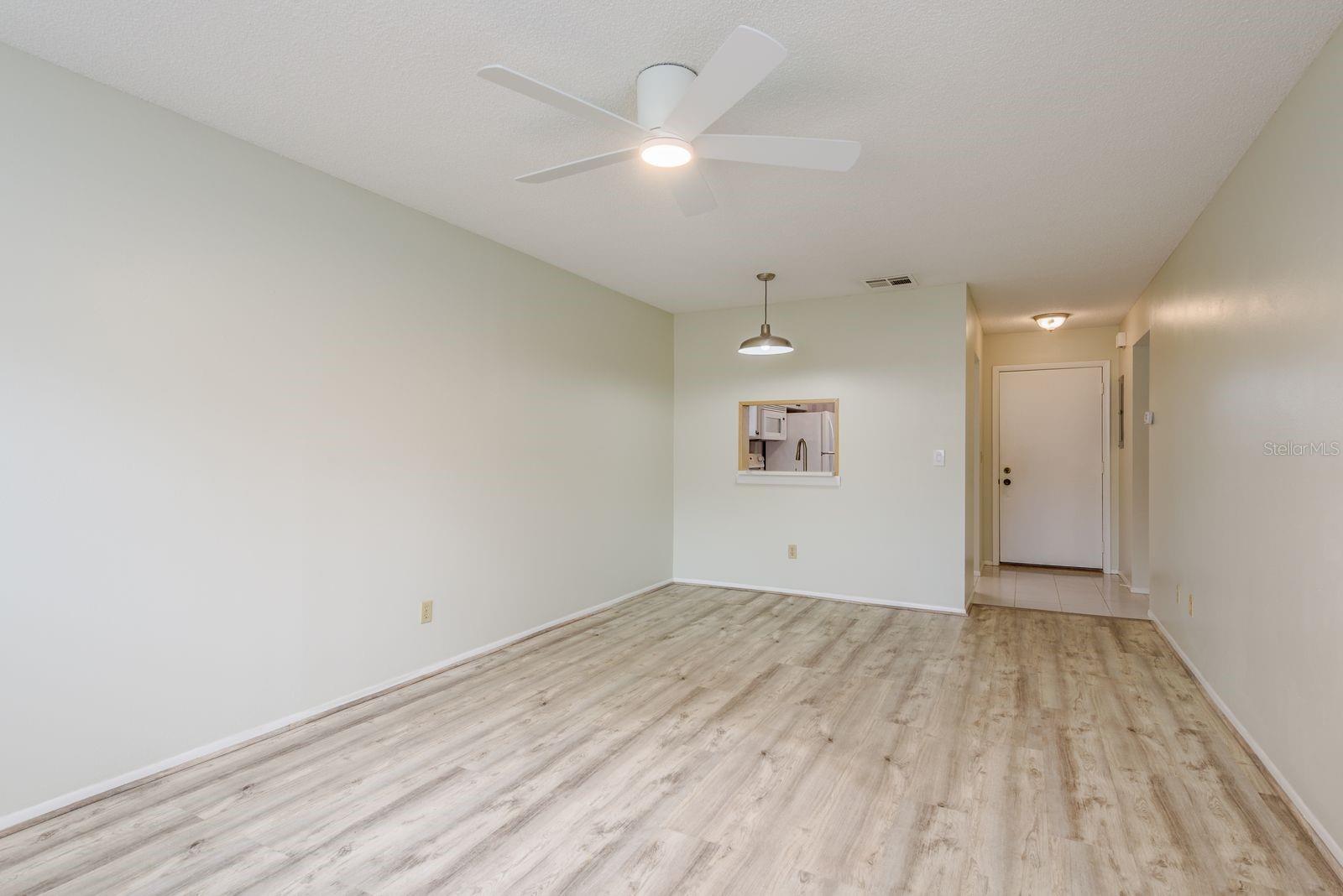 Image 7 of 29 For 1701 Pinehurst Road 19e