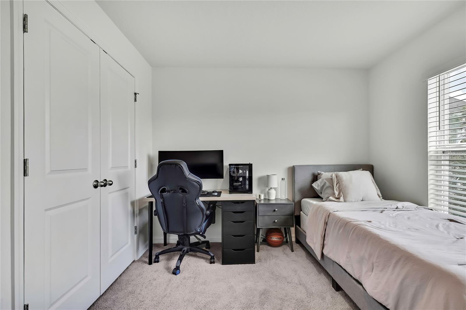 Image 13 of 37 For 16673 Windmill Forge Pass