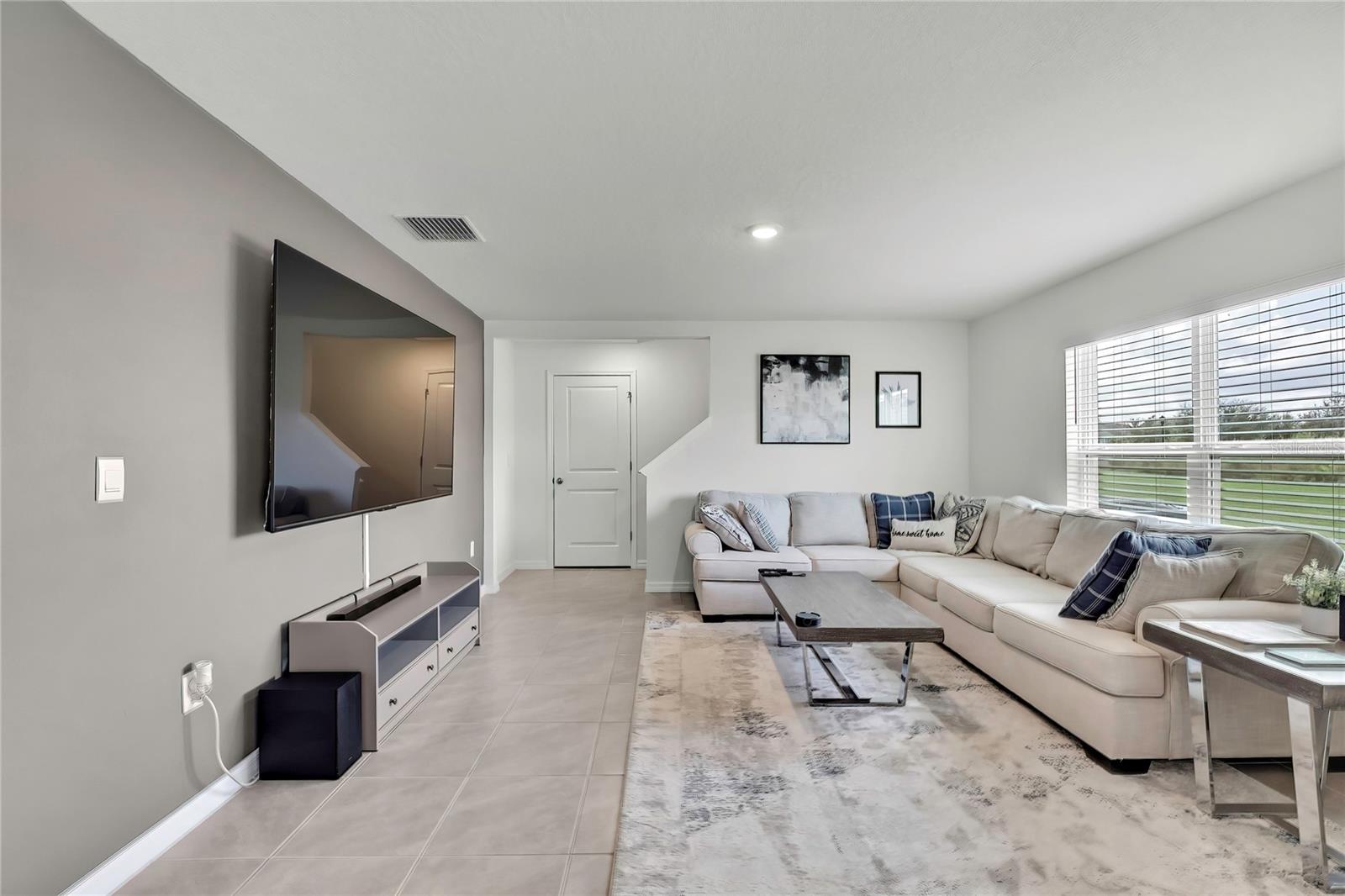 Image 2 of 37 For 16673 Windmill Forge Pass