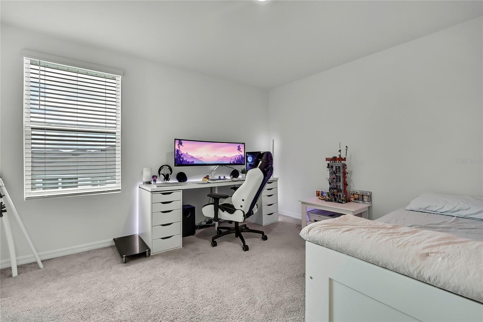 Image 21 of 37 For 16673 Windmill Forge Pass