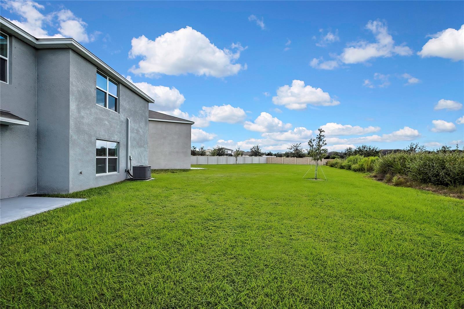 Image 23 of 37 For 16673 Windmill Forge Pass