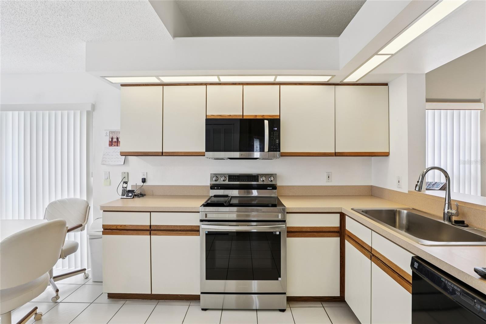 Image 11 of 25 For 11624 Peach Grove Lane