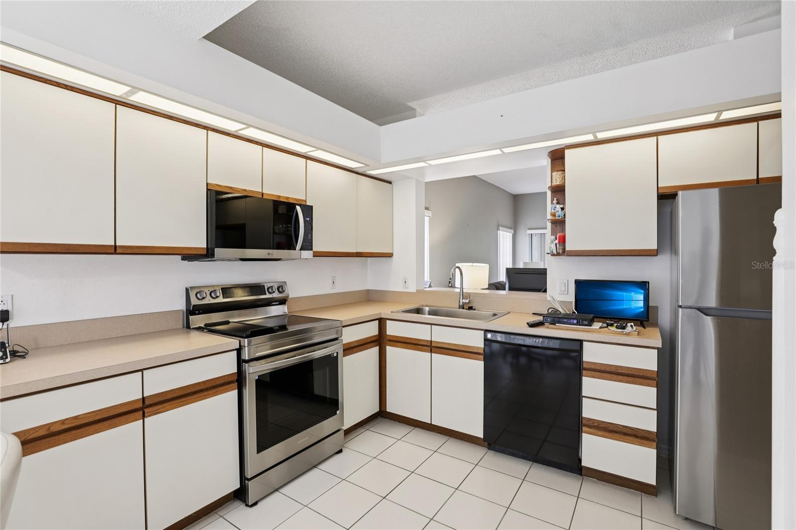 Image 12 of 25 For 11624 Peach Grove Lane