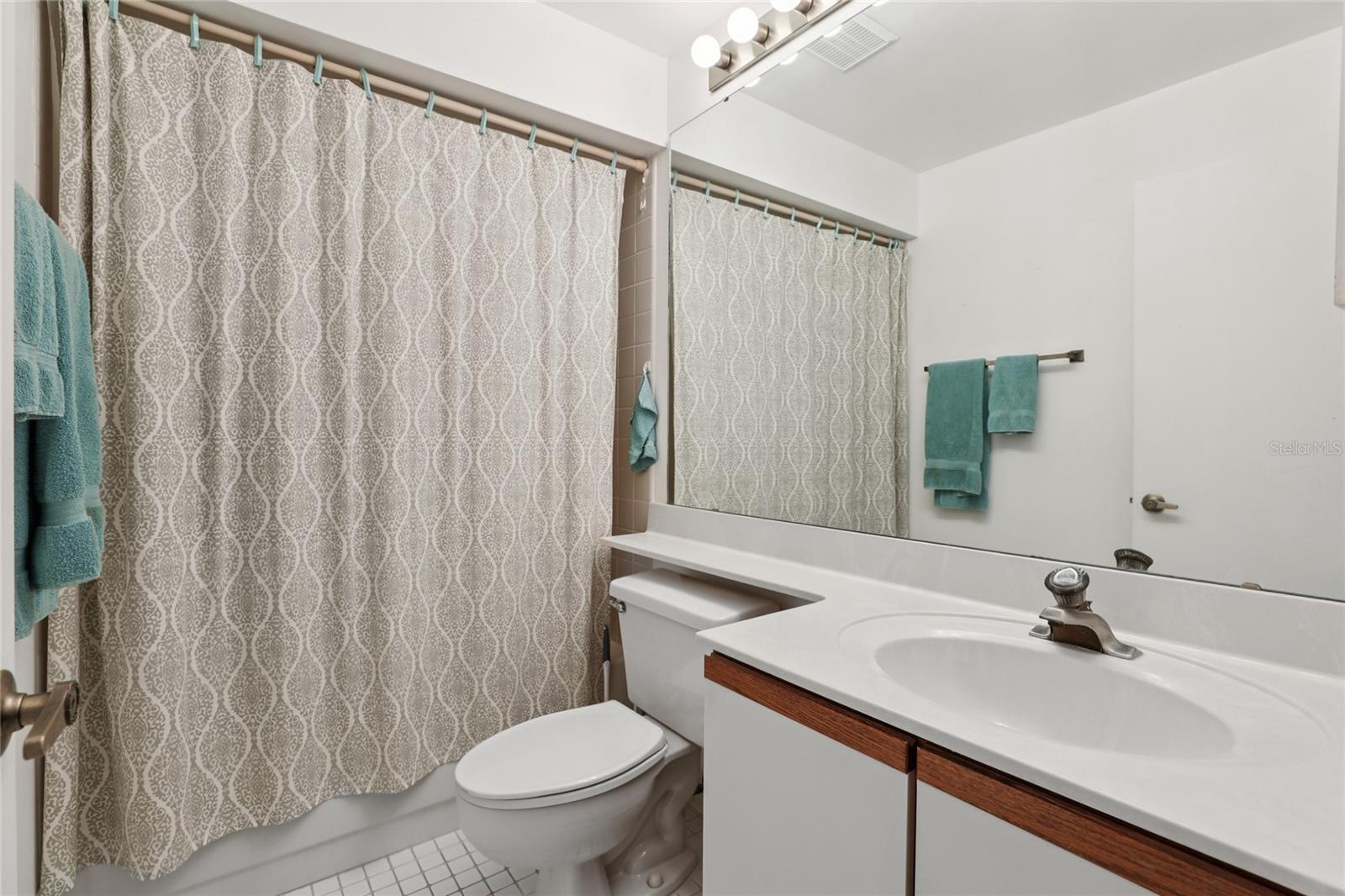 Image 16 of 25 For 11624 Peach Grove Lane