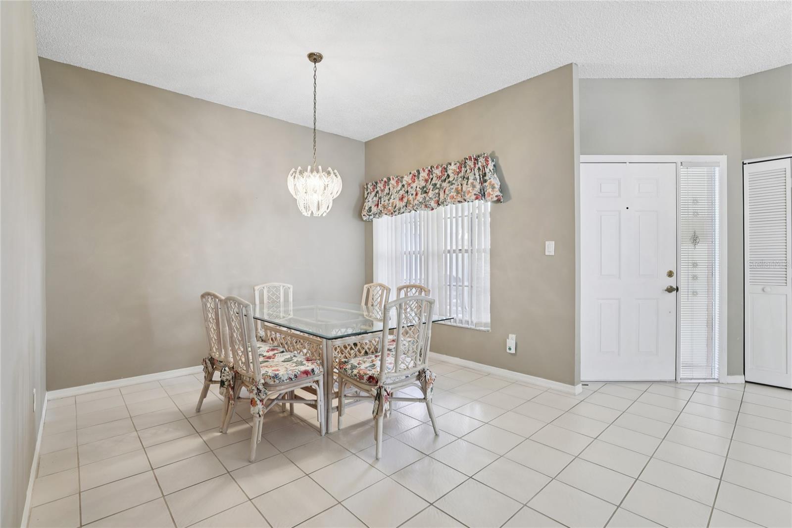 Image 8 of 25 For 11624 Peach Grove Lane