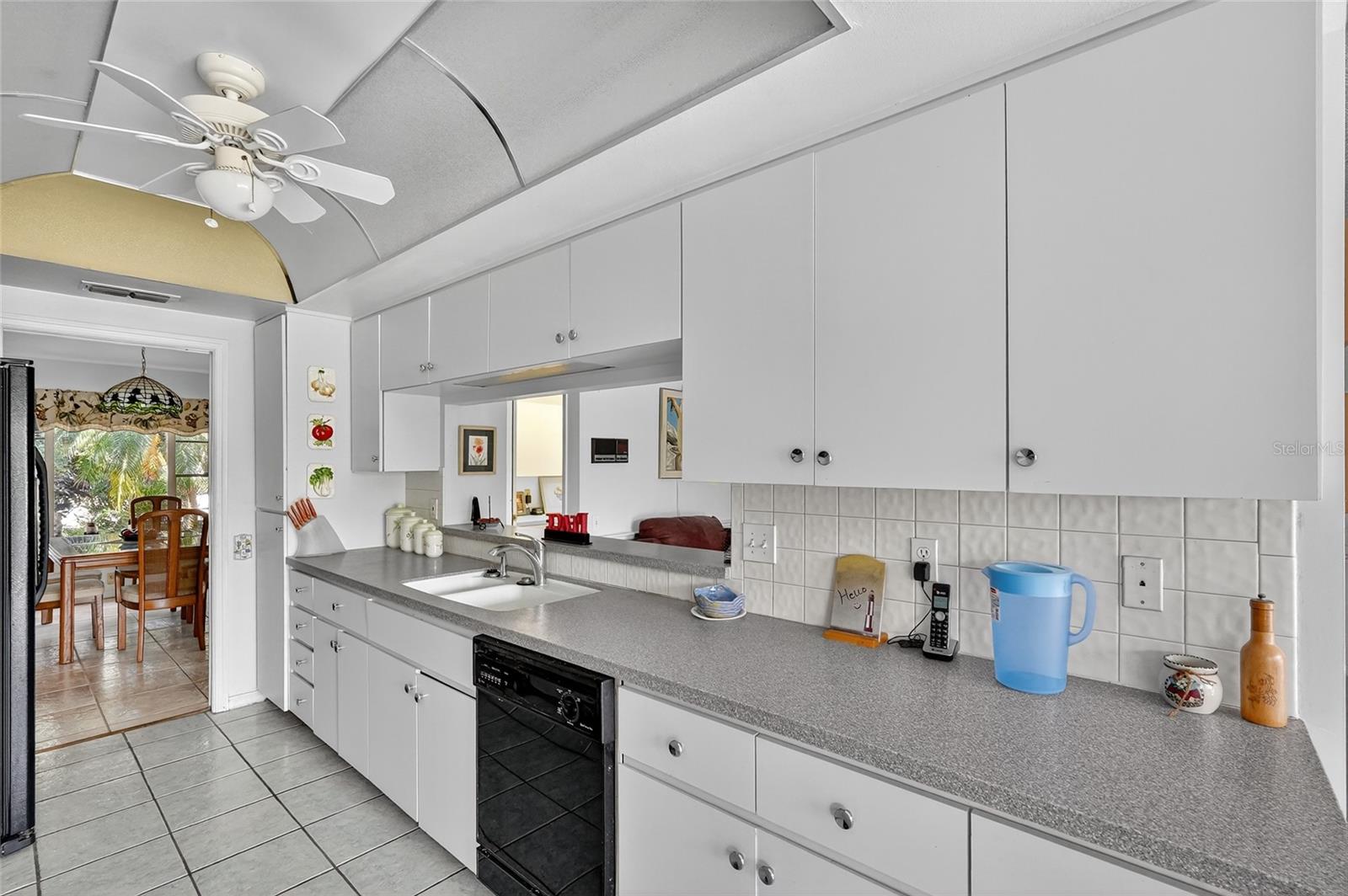 Image 10 of 42 For 2824 Summervale Drive