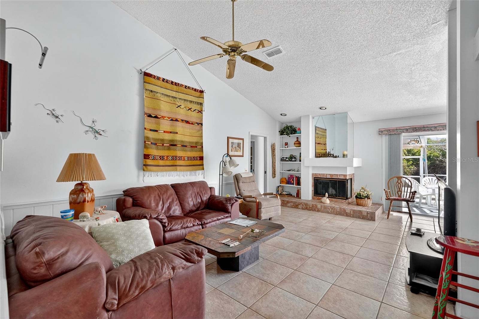 Image 15 of 42 For 2824 Summervale Drive
