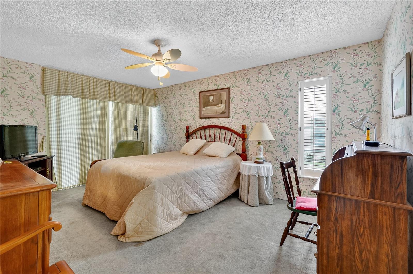 Image 18 of 42 For 2824 Summervale Drive