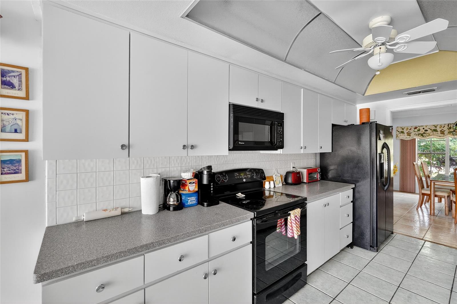 Image 9 of 42 For 2824 Summervale Drive