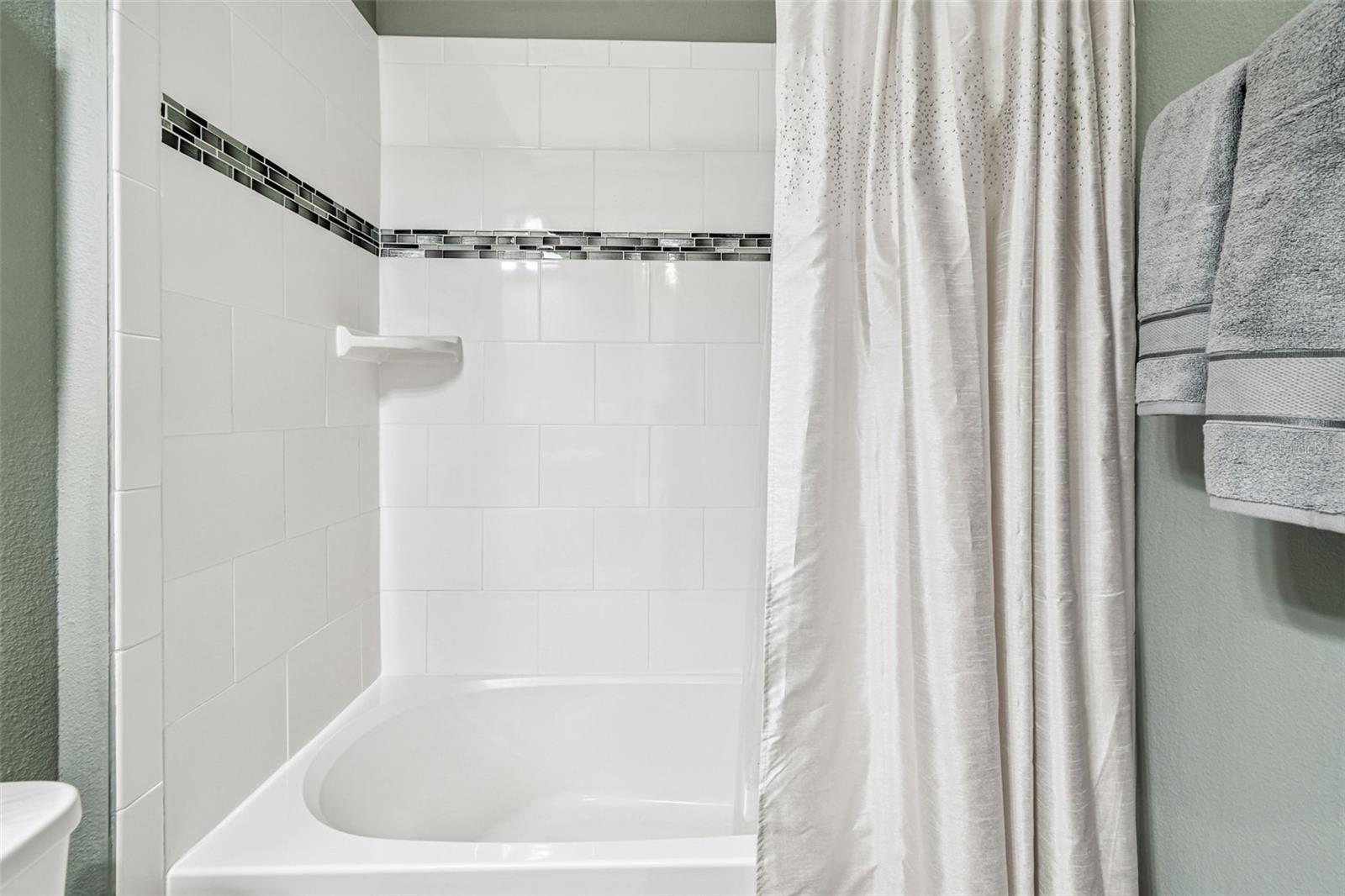 Image 26 of 90 For 12948 Twin Bridges Drive