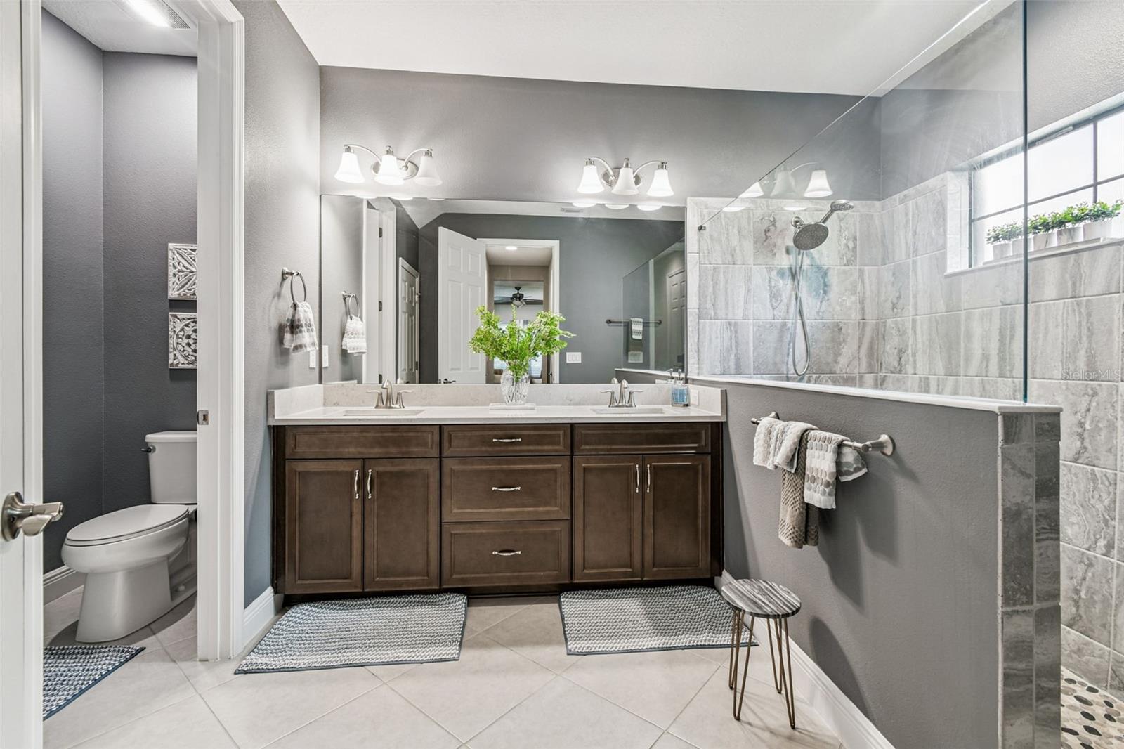 Image 34 of 90 For 12948 Twin Bridges Drive