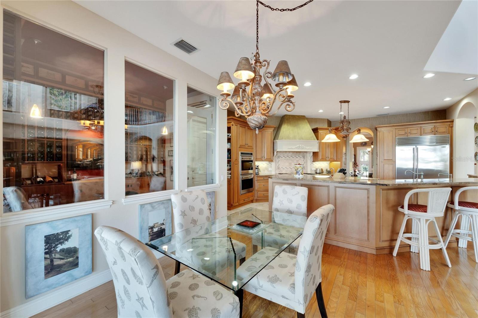 Image 67 of 93 For 517 Mirabay Boulevard