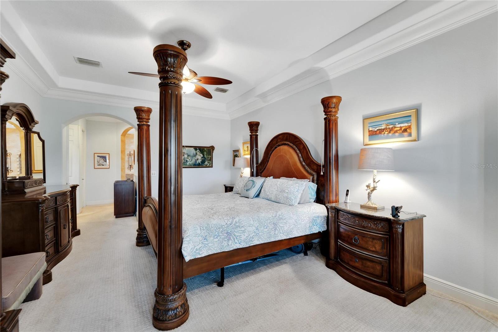 Image 7 of 93 For 517 Mirabay Boulevard