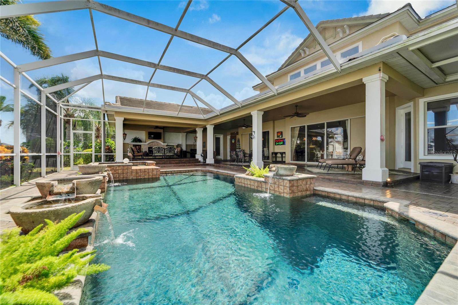 Image 85 of 93 For 517 Mirabay Boulevard