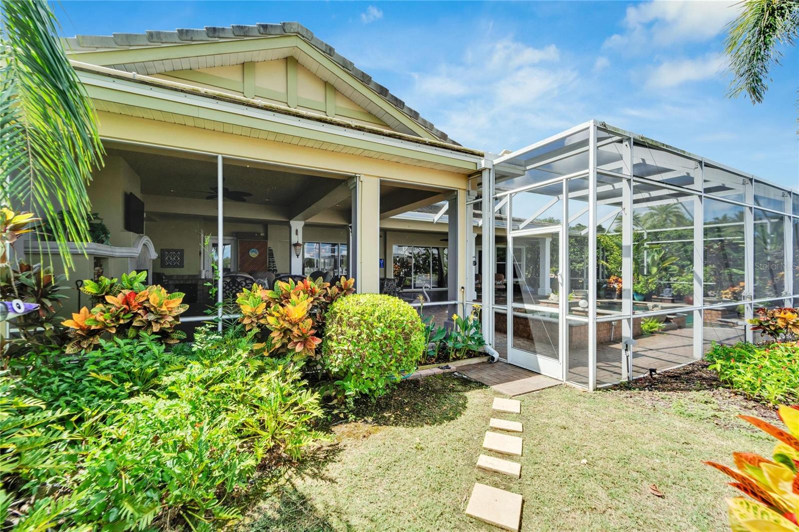 Image 88 of 93 For 517 Mirabay Boulevard