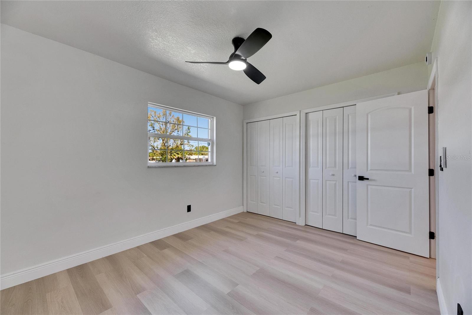 Image 41 of 46 For 564 Florida Circle S