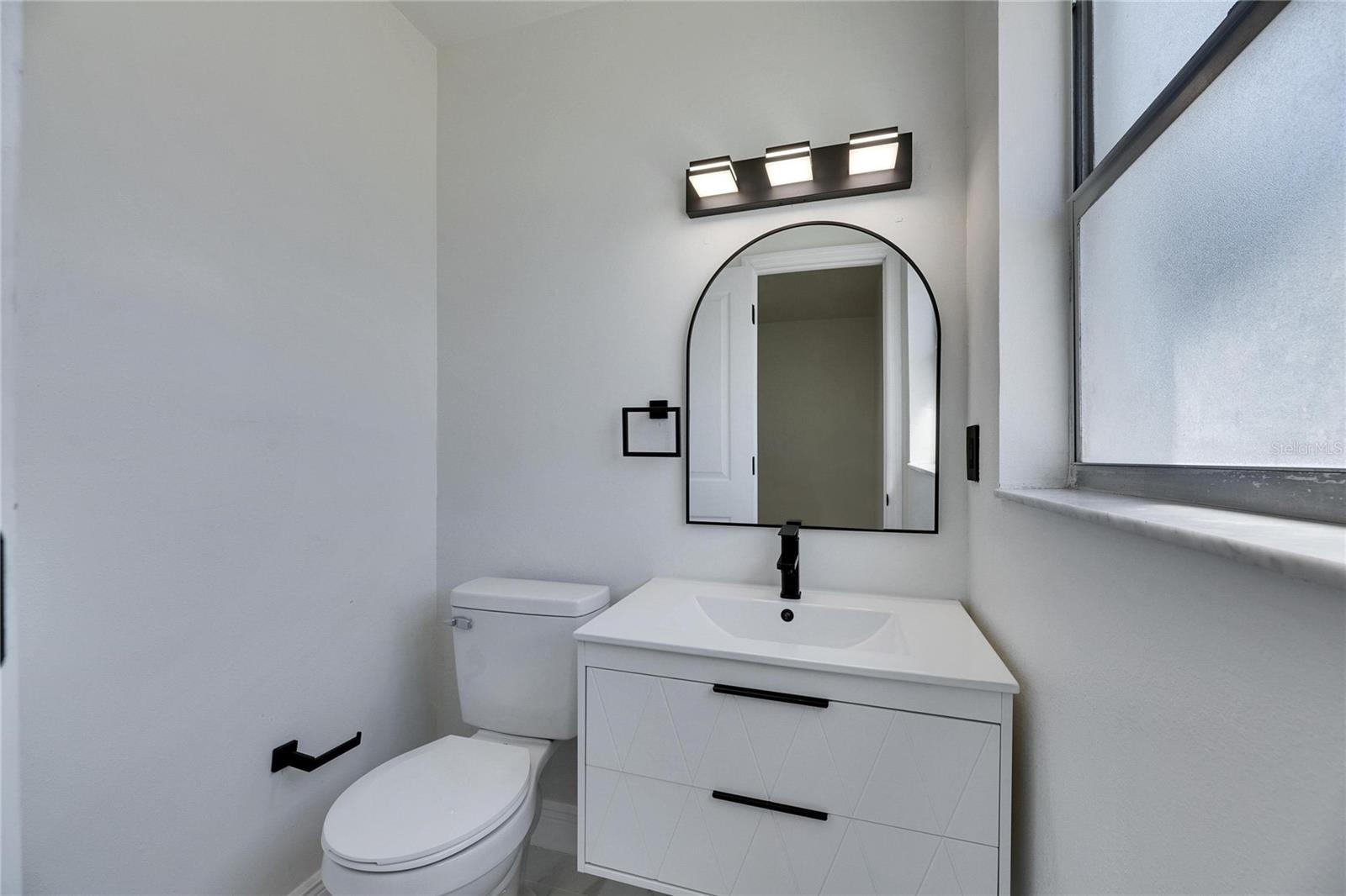 Image 42 of 46 For 564 Florida Circle S