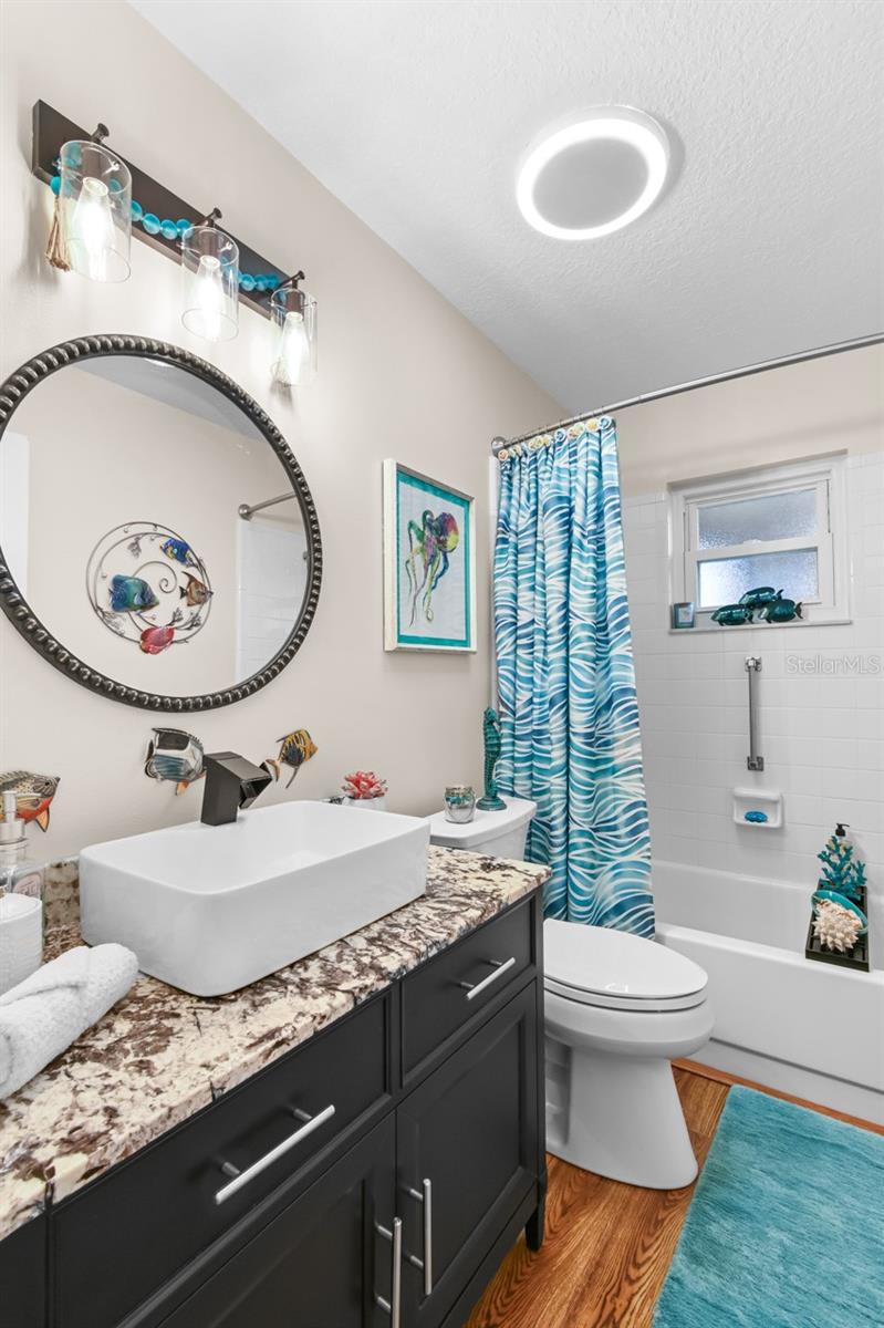 Listing photo id 9 for 1809 Wolf Laurel Drive