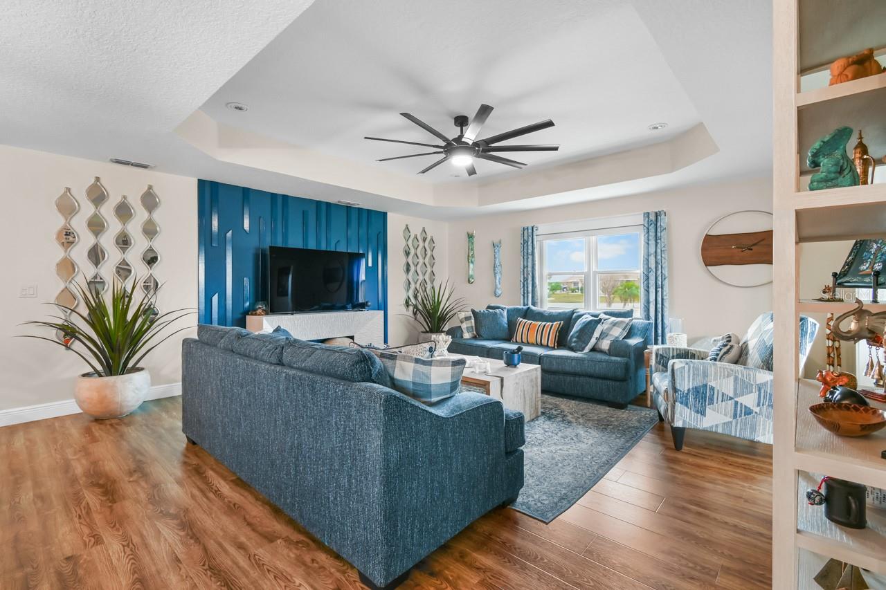 Listing photo id 18 for 1809 Wolf Laurel Drive