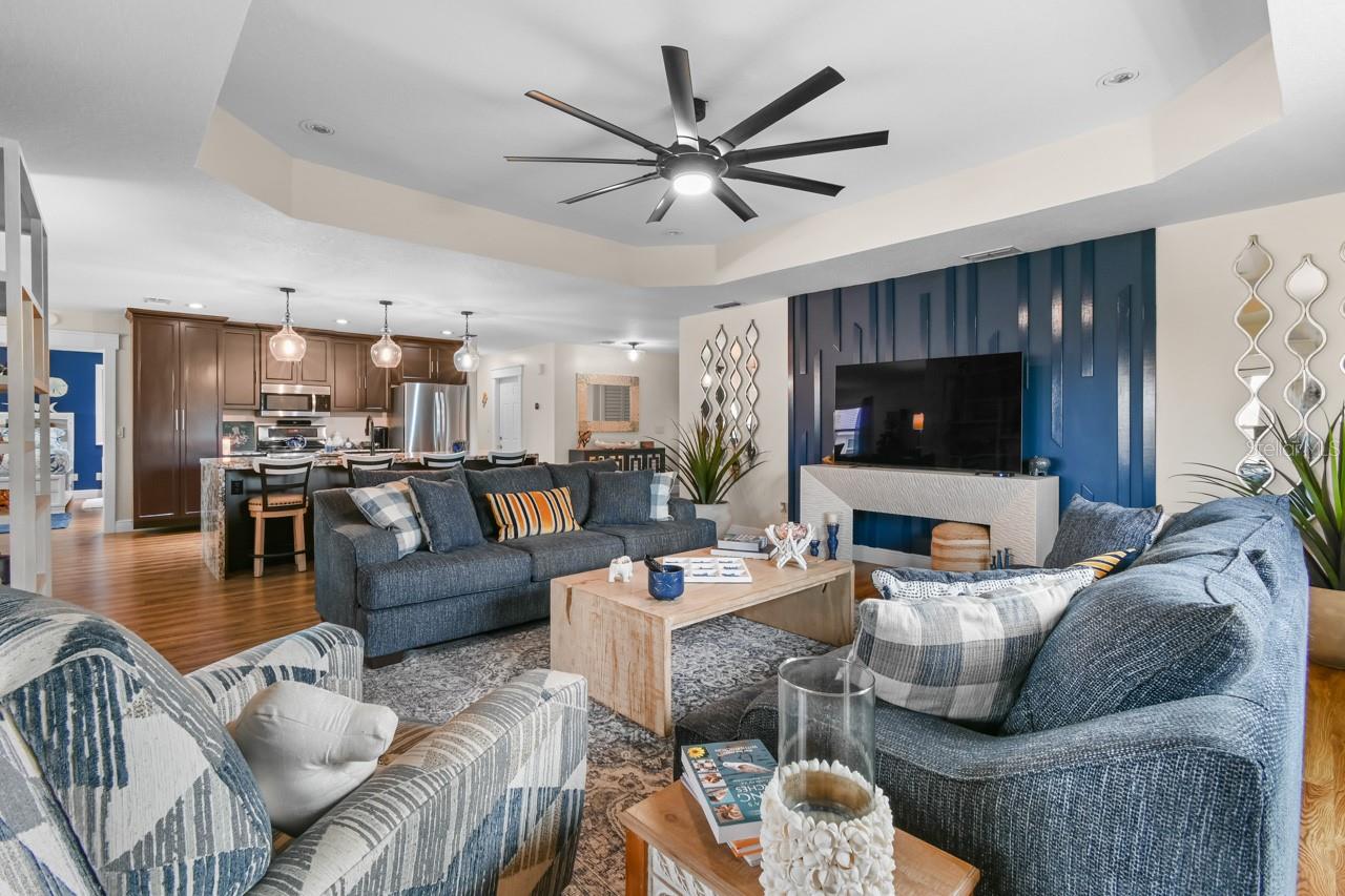 Listing photo id 20 for 1809 Wolf Laurel Drive