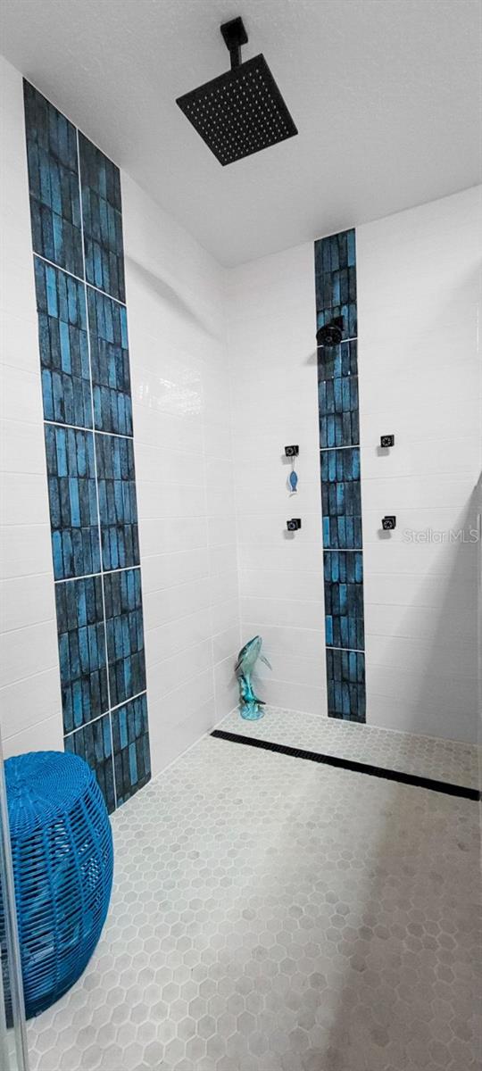 Listing photo id 32 for 1809 Wolf Laurel Drive