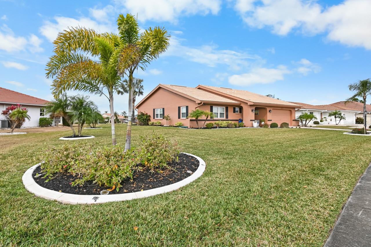 Listing photo id 36 for 1809 Wolf Laurel Drive