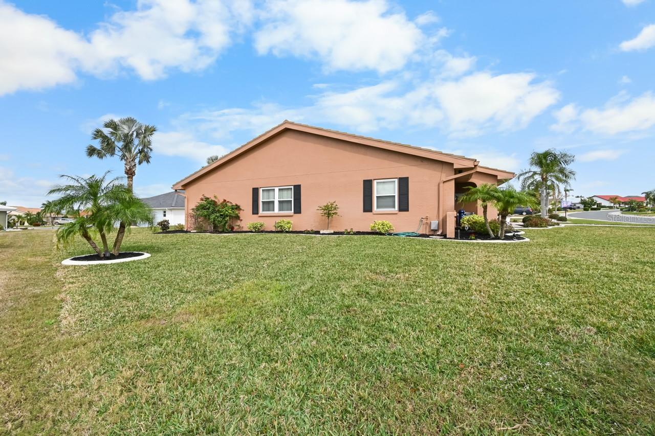 Listing photo id 38 for 1809 Wolf Laurel Drive